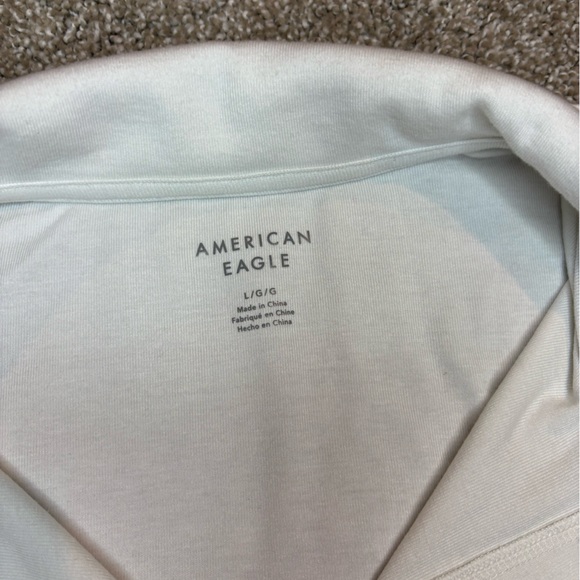 BNWOT American Eagle Cropped Button Up Collared Tee - Picture 2 of 5